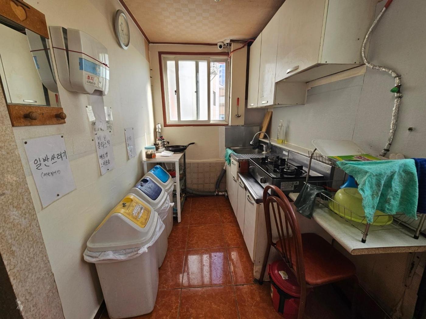 Auberge de jeunesse Mokhwatel à Busan Extérieur photo
